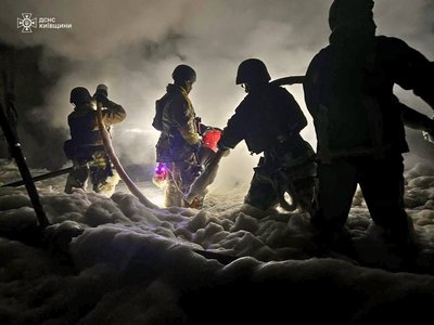 Обстріляли об'єкт теплової генерації: росіяни атакували Київську область Обстріляли об'єкт теплової генерації: росіяни атакували Київську область
