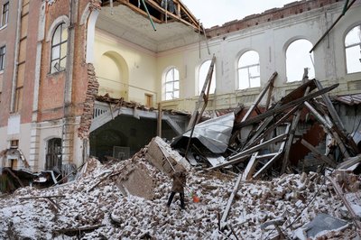 руйнування Біотехнологічного університету через російські удари руйнування Біотехнологічного університету через російські удари