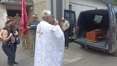 Похорон військового, Ігор Гнанюк, Тернопіль, червень 2024 Похорон військового, Ігор Гнанюк, Тернопіль, червень 2024