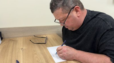 Військовий пише Радіодиктант національної єдності Військовий пише Радіодиктант національної єдності