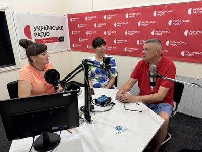 У Полтаві за допомогою парахокею соціалізують дітей із синдромом Дауна У Полтаві за допомогою парахокею соціалізують дітей із синдромом Дауна