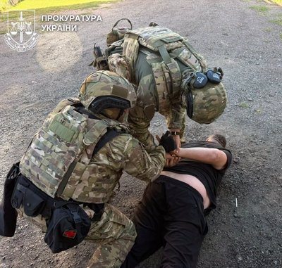 Судитимуть чоловіка, який ймовірно підпалив автомобіль військовослужбовця ЗСУ Судитимуть чоловіка, який ймовірно підпалив автомобіль військовослужбовця ЗСУ