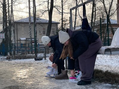 “Мріяв зіграти з сином в хокей”: ветеран залив ковзанку для охтирців “Мріяв зіграти з сином в хокей”: ветеран залив ковзанку для охтирців