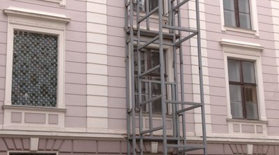Чому у Міністерстві культури не дозволили встановлювати ліфт у Чернівецькій ОВА Чому у Міністерстві культури не дозволили встановлювати ліфт у Чернівецькій ОВА