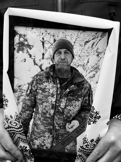 У громаді на Черкащині попрощалися із військовим У громаді на Черкащині попрощалися із військовим
