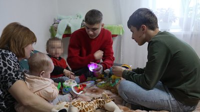 "Хочемо допомагати дітям": на Вінниччині подружжя створило патронатну сім’ю "Хочемо допомагати дітям": на Вінниччині подружжя створило патронатну сім’ю