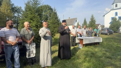Перехід з УПЦ в ПЦУ: на Рівненщині громада села Жовкині провела збори Перехід з УПЦ в ПЦУ: на Рівненщині громада села Жовкині провела збори