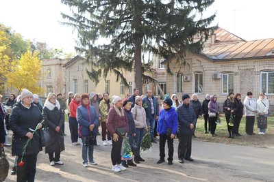 В Охтирці на Сумщині поховали військовослужбовця Дмитра Ступівцева В Охтирці на Сумщині поховали військовослужбовця Дмитра Ступівцева