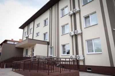 Робота та житло для переселенців: на Київщині збудували гуртожиток для працівників агропідприємства Робота та житло для переселенців: на Київщині збудували гуртожиток для працівників агропідприємства