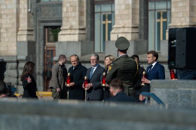 До Києва прибули Туск, Макрон, Мерц і Стармер До Києва прибули Туск, Макрон, Мерц і Стармер