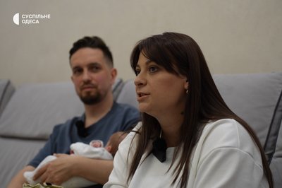"Ми були в шоці": вагітна народила трійню після атаки на пологовий в Одесі "Ми були в шоці": вагітна народила трійню після атаки на пологовий в Одесі