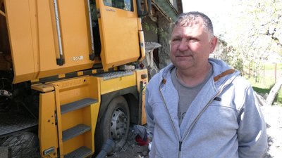 Врізався вантажівкою в будинок: що розповіли водій та власник оселі в селі на Рівненщині Врізався вантажівкою в будинок: що розповіли водій та власник оселі в селі на Рівненщині