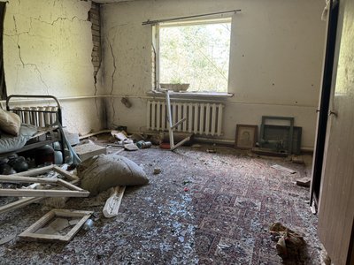 Ракета упала біля будинку: як люди пережили обстріл у Лубенській ТГ 2 червня Ракета упала біля будинку: як люди пережили обстріл у Лубенській ТГ 2 червня