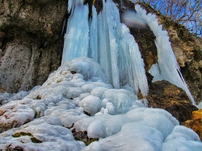 водоспад дівочі сльози, замерзлий водоспад водоспад дівочі сльози, замерзлий водоспад