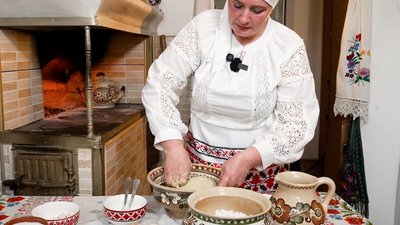 "Українець і хліб — це єдине ціле": рецепт весняного обрядового хліба від господині з Клесівської громади "Українець і хліб — це єдине ціле": рецепт весняного обрядового хліба від господині з Клесівської громади