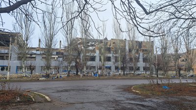зруйнована будівля Мирноград Донецька область 11 січня 2025 року зруйнована будівля Мирноград Донецька область 11 січня 2025 року