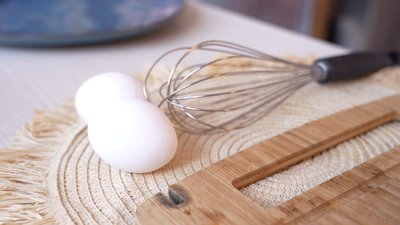 Має два секретні інгредієнти. Млинці до Масляної від шеф-кухара з Дніпра Дмитра Горбачова Має два секретні інгредієнти. Млинці до Масляної від шеф-кухара з Дніпра Дмитра Горбачова