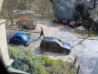 Скріншот з відео камер спостереження Скріншот з відео камер спостереження