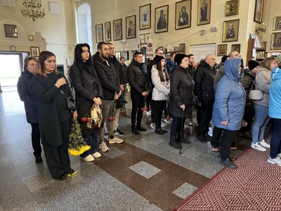 У Полтаві попрощалися з двома захисниками України: Андрієм Туровим та Олександром Маляренком У Полтаві попрощалися з двома захисниками України: Андрієм Туровим та Олександром Маляренком