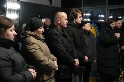 У Херсоні провели в останню путь військовослужбовця Тараса Ставнійчука У Херсоні провели в останню путь військовослужбовця Тараса Ставнійчука