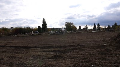 Зачищена територія під поховання на "Старій Жучці» Зачищена територія під поховання на "Старій Жучці»