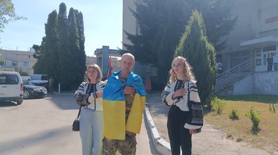 "Ми його шукали, де тільки можна було": у рідне село на Волині повернувся після реабілітації експолонений боєць "Ми його шукали, де тільки можна було": у рідне село на Волині повернувся після реабілітації експолонений боєць
