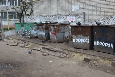 Вивіз сміття в Охтирці: на що скаржаться місцеві жителі Вивіз сміття в Охтирці: на що скаржаться місцеві жителі