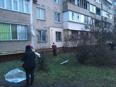 Знайшли уламки в квартирі: жителі про нічну атаку "шахедів" на Київ