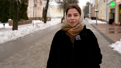 У Ніжині на Чернігівщині проводить екскурсії незрячий гід У Ніжині на Чернігівщині проводить екскурсії незрячий гід