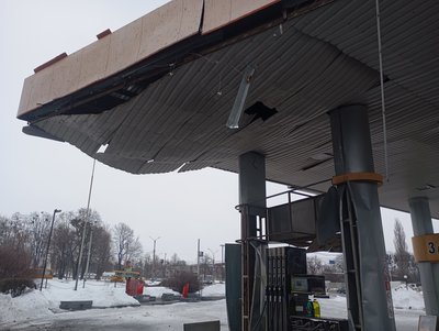 Три влучання по АЗС у Сумах: що розповідають очевидці Три влучання по АЗС у Сумах: що розповідають очевидці