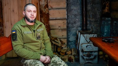 перукар військовослужбовець Луганського прикордонного загону бригади "Помста" В'ячеслав на псевдо "Барбер" Донецька область 8 листопада 2024 рік перукар військовослужбовець Луганського прикордонного загону бригади "Помста" В'ячеслав на псевдо "Барбер" Донецька область 8 листопада 2024 рік
