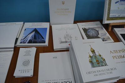 Монографії, художні альбоми, книги Монографії, художні альбоми, книги