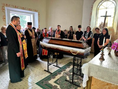 На Тернопільщині відбувся чин допоховання останків загиблого воїна На Тернопільщині відбувся чин допоховання останків загиблого воїна