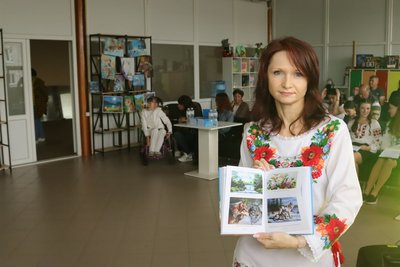 В Охтирці презентували книгу про мистців з Великописарівської громади. Репортаж В Охтирці презентували книгу про мистців з Великописарівської громади. Репортаж