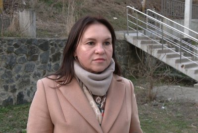Хмельничанка Альона Бельська знайшла шматки ковбаси, що були начинені пігулками