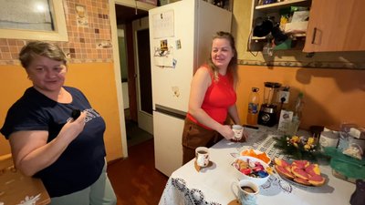 "Нам подобається Дубно. Але хочеться додому": як родина переселенців на Рівненщині готується до Нового року "Нам подобається Дубно. Але хочеться додому": як родина переселенців на Рівненщині готується до Нового року