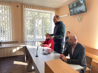 Справа 5-річної давності депутата Диканя та посадовця Шевельова у Полтаві: засідання відклали Справа 5-річної давності депутата Диканя та посадовця Шевельова у Полтаві: засідання відклали