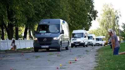 На Вінниччині поховали сімох невідомих захисників України На Вінниччині поховали сімох невідомих захисників України
