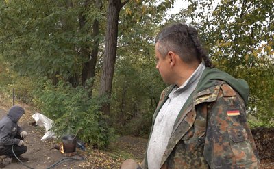 "Ремонтуємо своїми руками": в Івківцях на Черкащині місцеві жителі самотужки латають дорогу "Ремонтуємо своїми руками": в Івківцях на Черкащині місцеві жителі самотужки латають дорогу