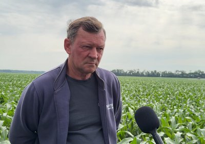 "Шахеди над головою літають, ракети ": як працюють аграрії на прикордонні Сумщини "Шахеди над головою літають, ракети ": як працюють аграрії на прикордонні Сумщини