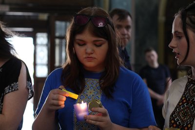 Вшанували пам’ять загиблих під час війни дітей. В Івано-Франківську провели тихий перформанс