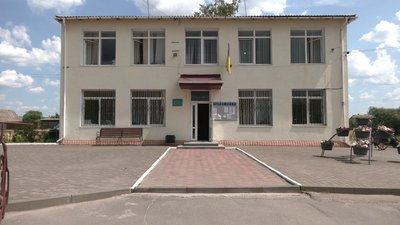 Від геологорозвідки до кар'єру: як готують ділянку для видобутку бурштину на Рівненщині Від геологорозвідки до кар'єру: як готують ділянку для видобутку бурштину на Рівненщині