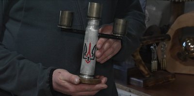 микола сакідон, ветеран, волонтер, допомагає побратимам, підсвічник із гільз