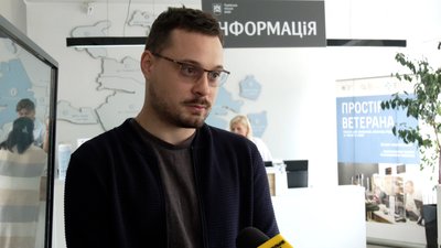 Черги до ЦНАПів у Львові: як оновлюють дані військовозобов’язані у місті Черги до ЦНАПів у Львові: як оновлюють дані військовозобов’язані у місті