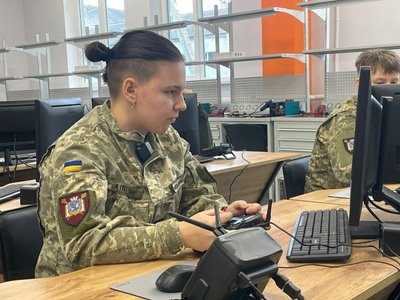 Центр "Оператор дистанційно керованих апаратів", відкрили центр, навчають керувати дронами, Збараж, Тернопільщина, січень 2025