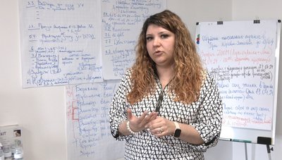 Яна Шкуратова Яна Шкуратова