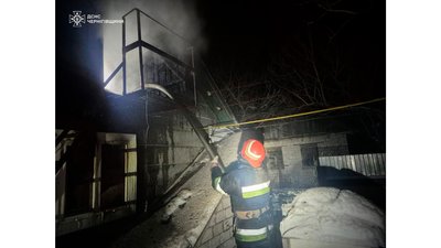 Смертельні пожежі на Чернігівщині: протягом доби загинули троє чоловіків Смертельні пожежі на Чернігівщині: протягом доби загинули троє чоловіків