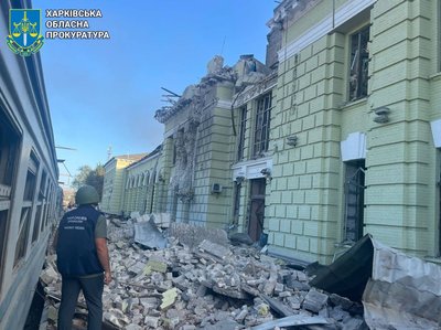 Пошкоджений вокзал у Лозовій Харківської області 3 Пошкоджений вокзал у Лозовій Харківської області 3