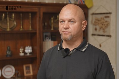 "Біг за мною з ножем": історія багатодітної матері з Одещини "Біг за мною з ножем": історія багатодітної матері з Одещини