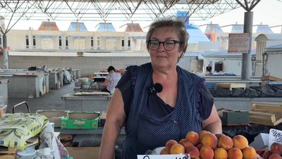 "Ціни трішки кусаються": яка вартість сезонних фруктів у Миколаєві "Ціни трішки кусаються": яка вартість сезонних фруктів у Миколаєві